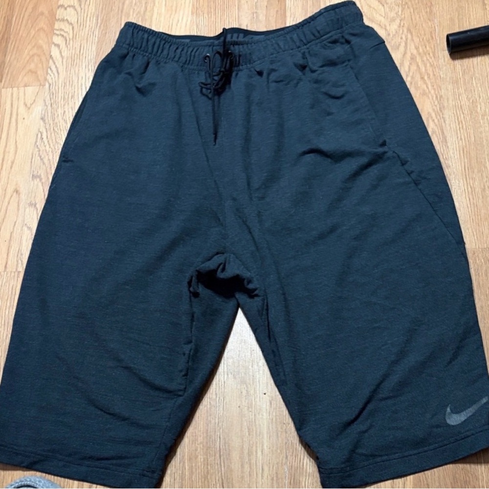 🏃‍♂️ Nike Dri-FIT Men’s Fleece Shorts | Dark Gray | Size Medium 🏃‍♂️